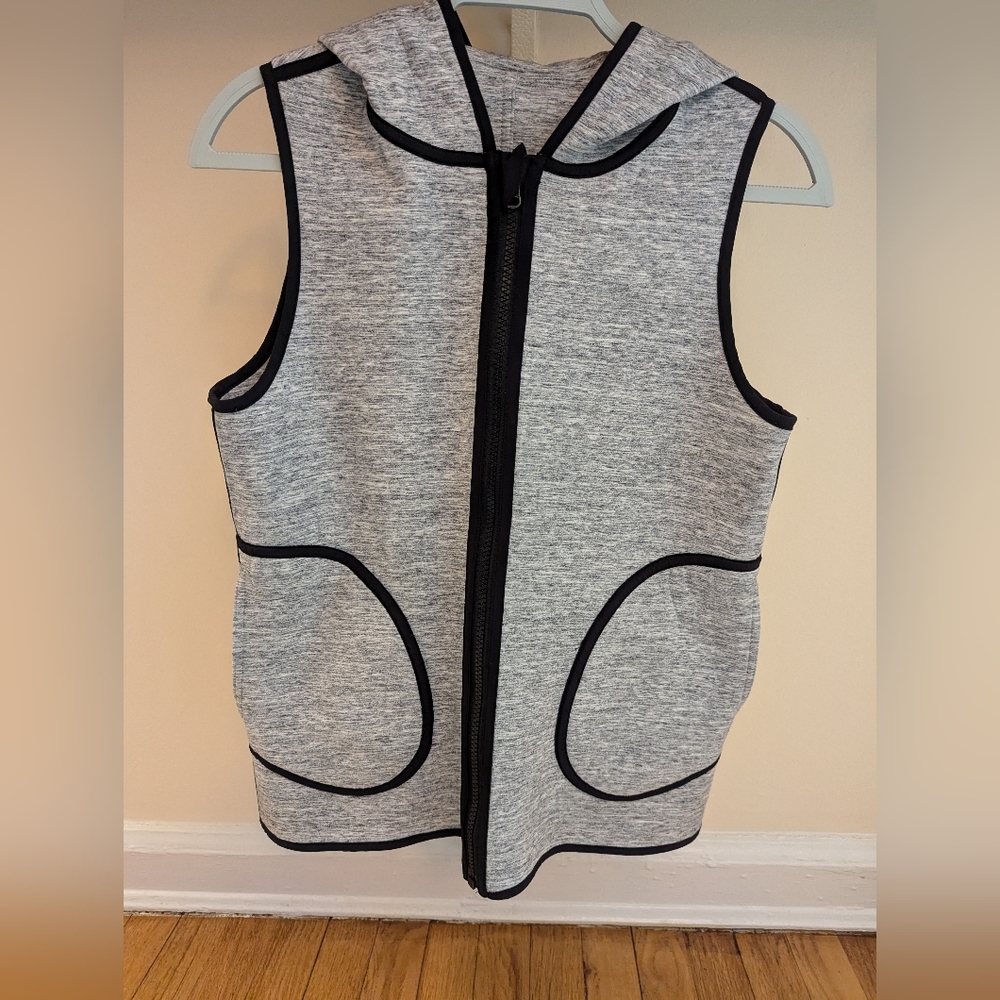 Lululemon Insculpt Vest - Picture 7 of 10